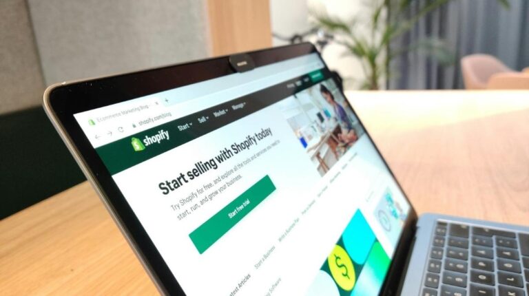 User generated content for ecommerce